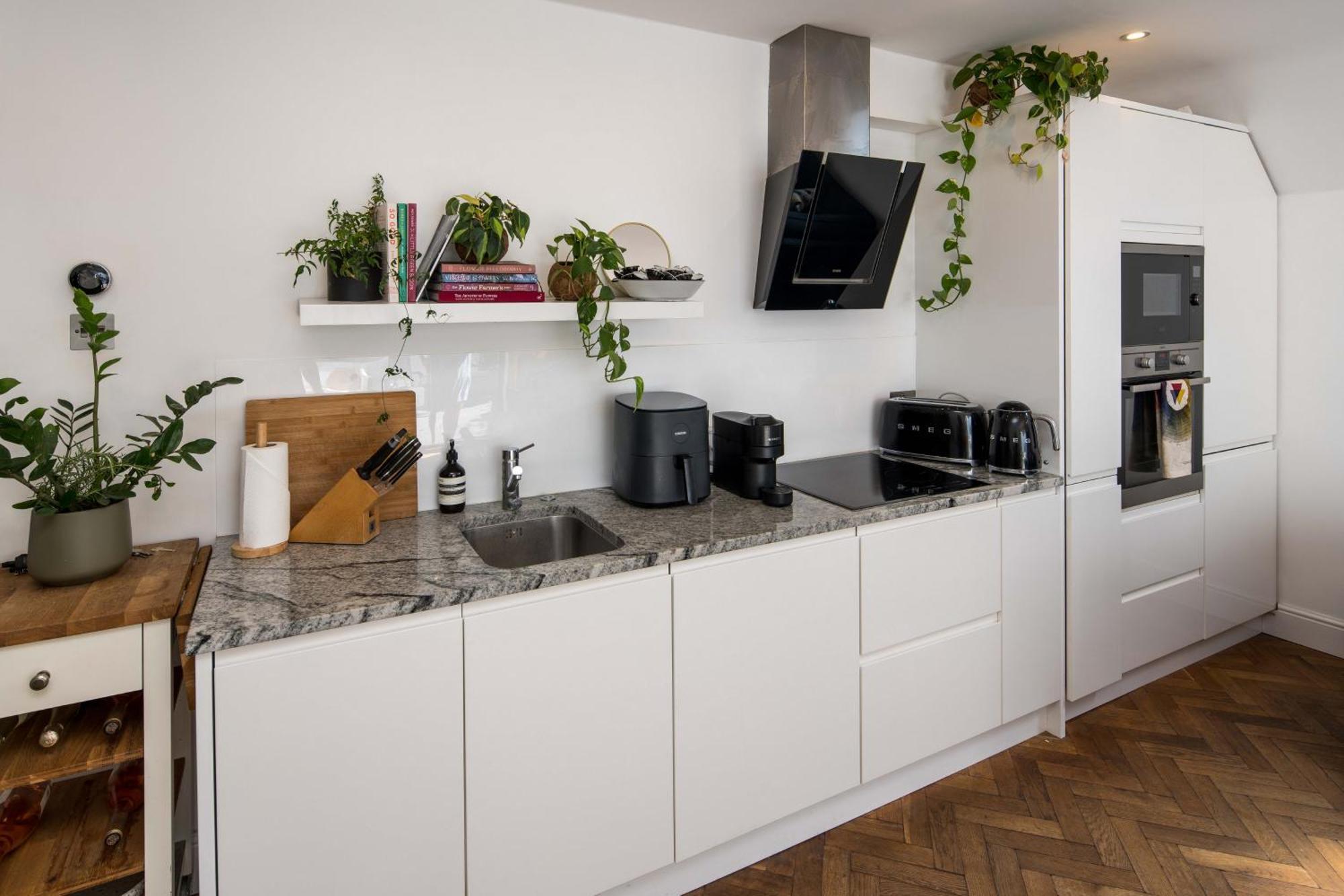 Charming 2bd Garden Flat In Fulham, Londra